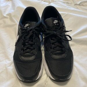 Women’s Nike shoes